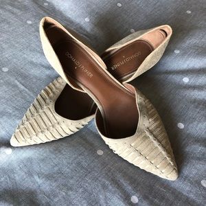 Donald J. Pliner size 9 heels - EUC - so beautiful!